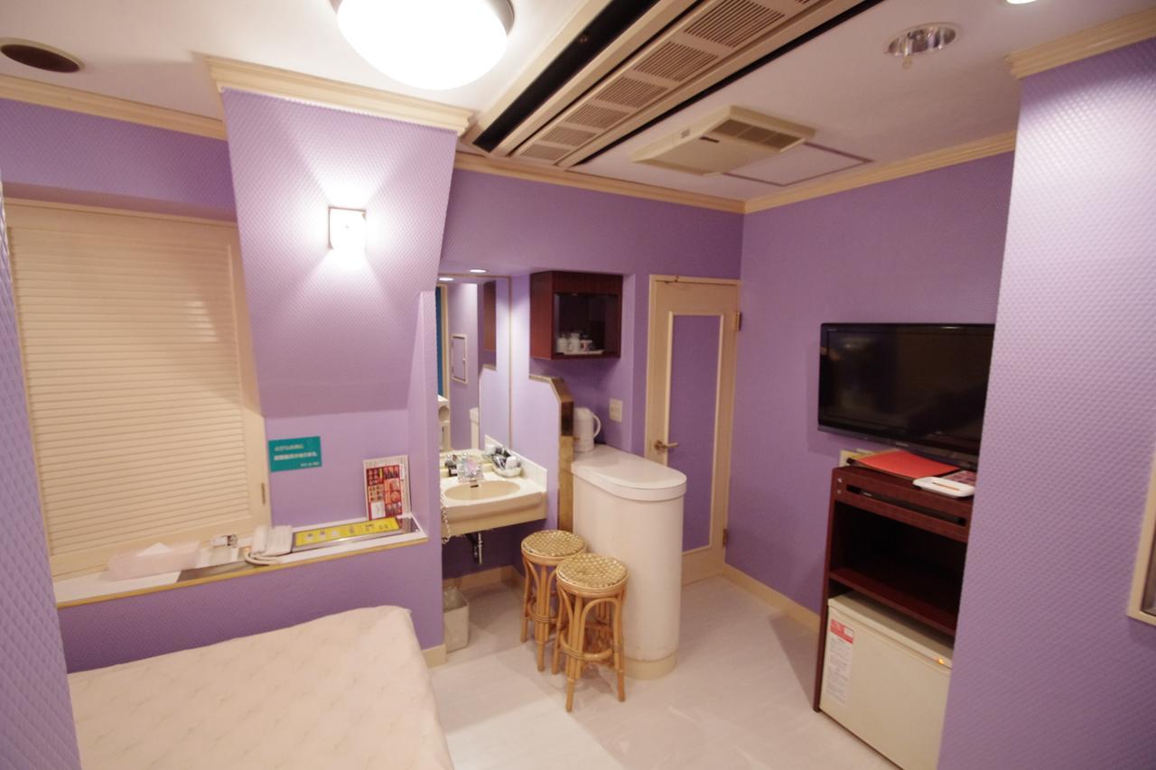 Liebeshotel Shibuya No Machino Monogatari (adults Only)